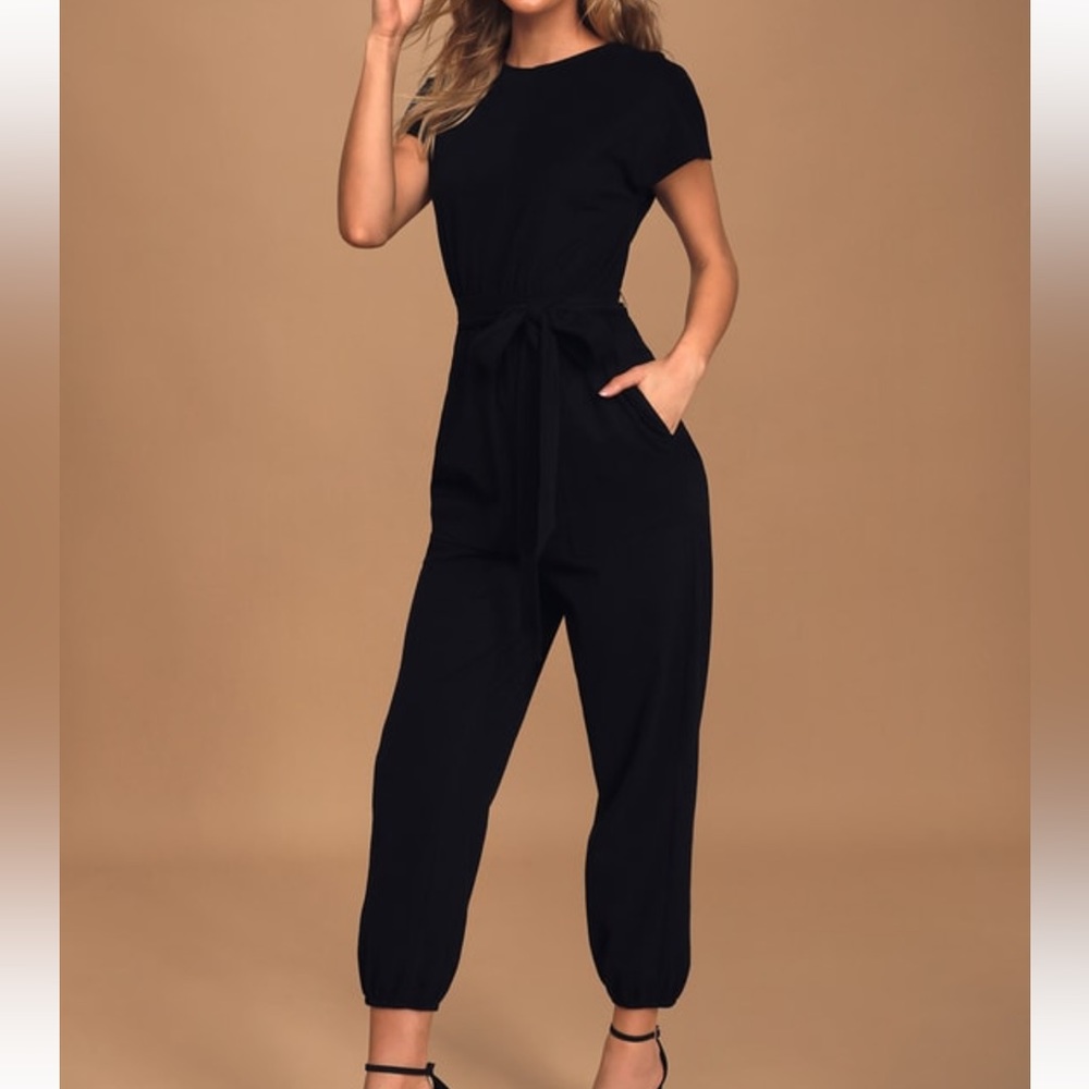 NWT Lulu’s on a road trip black short sleeve jumpsuit